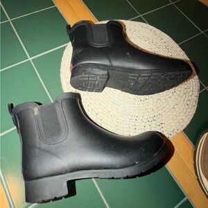CHOOKA SIZE 9 MENS  Black Rubber Sole Boots. MUST BE BUNDLED